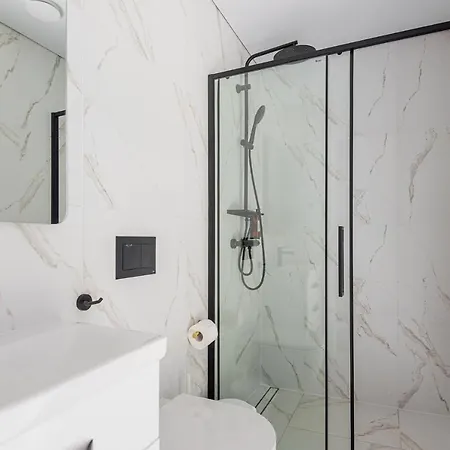 Emgus Apartament *